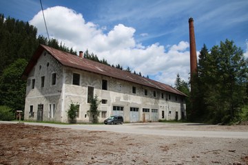 Die alte Pappefabrik in Neuwald (© Elisabeth Vavra)